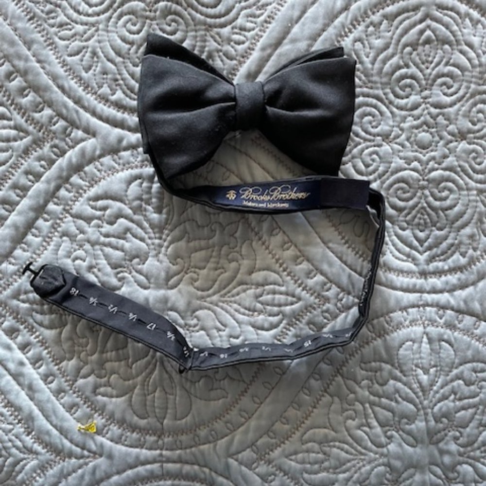 Brooks Brothers clip-on bow tie
